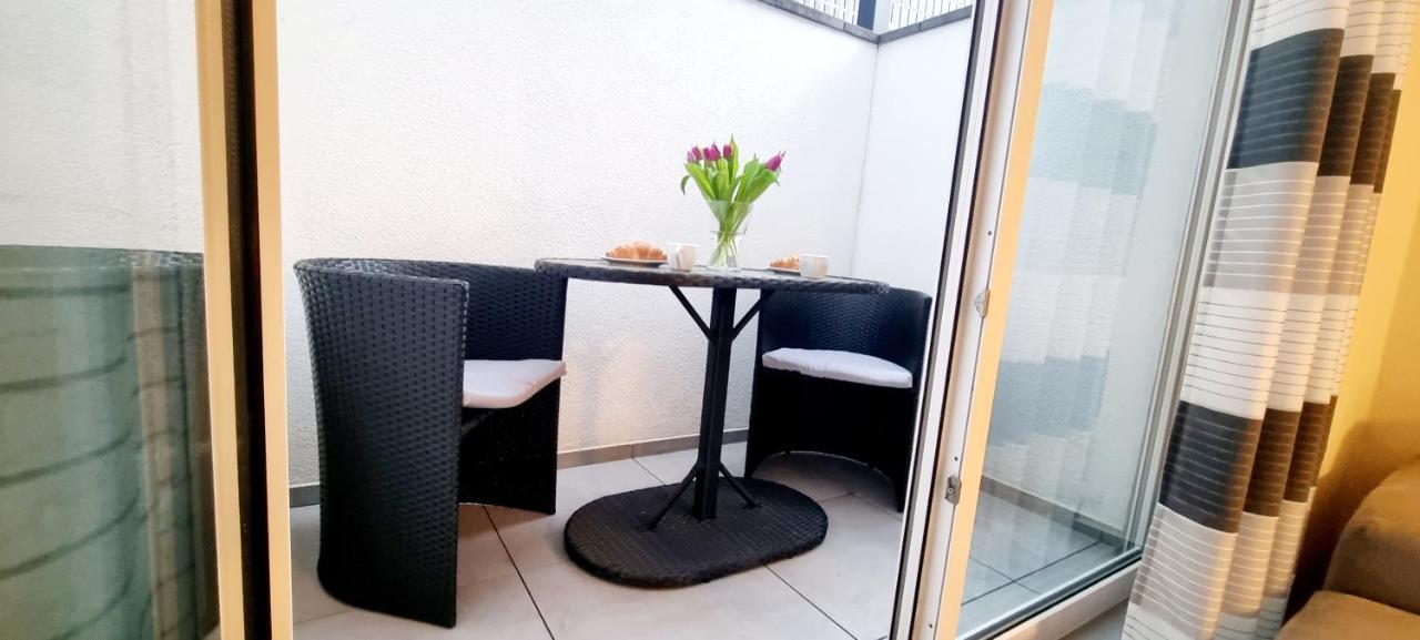 Appartamento New Modern Selfcheckin Publicfreeparking Highspeed Wifi Kingsizebed Baden-Baden Esterno foto