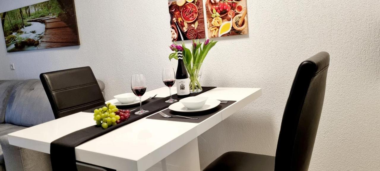 Appartamento New Modern Selfcheckin Publicfreeparking Highspeed Wifi Kingsizebed Baden-Baden Esterno foto